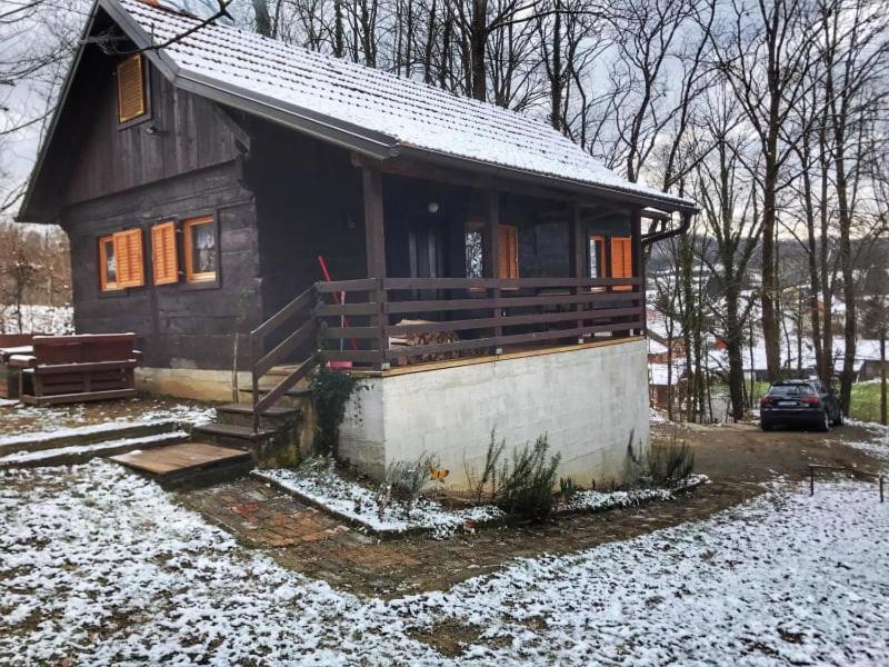 Wooden House Near The River Kupa Kamanje Exterior photo